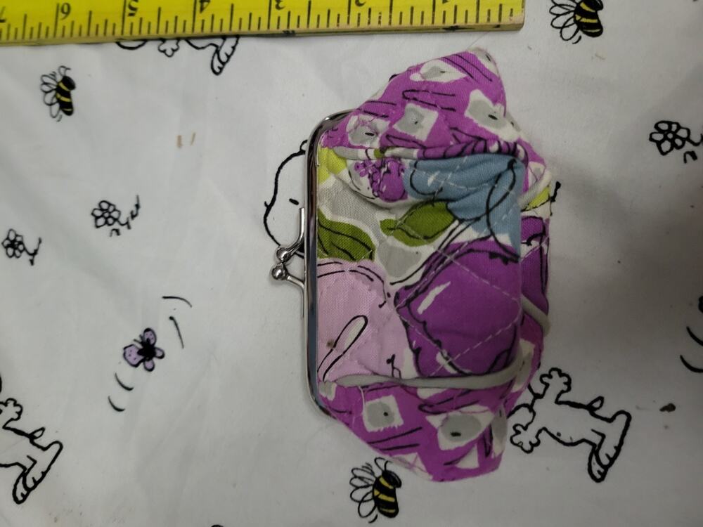 Vera Bradely Coin Purse in Watercolor Kisslock Retired Summer 2011